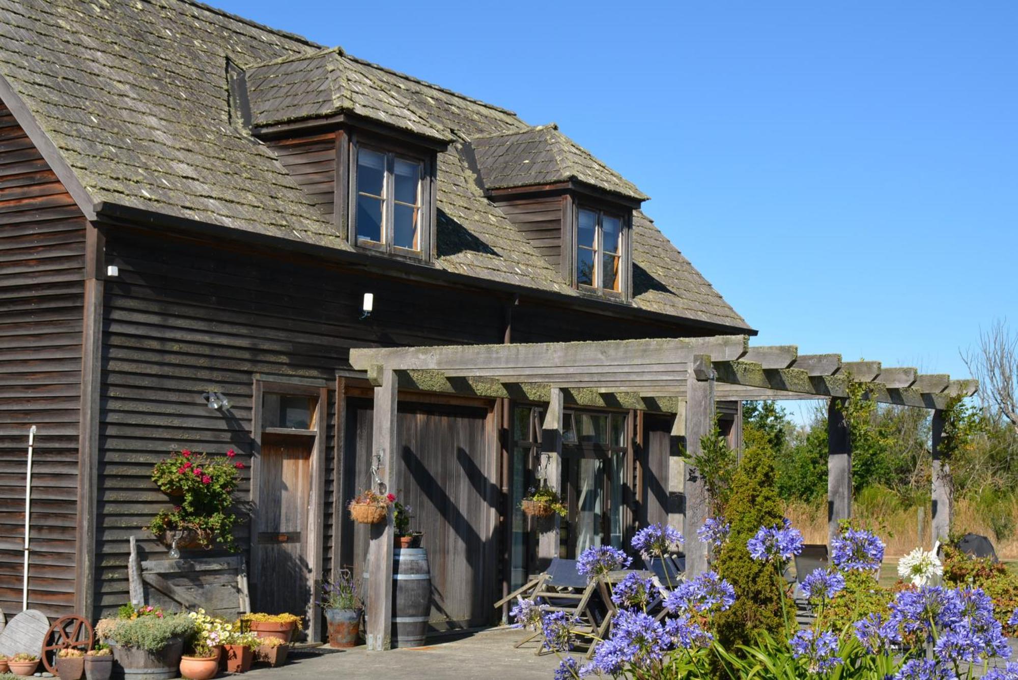 Ddog Vineyard & Bnb Renwick Exterior photo